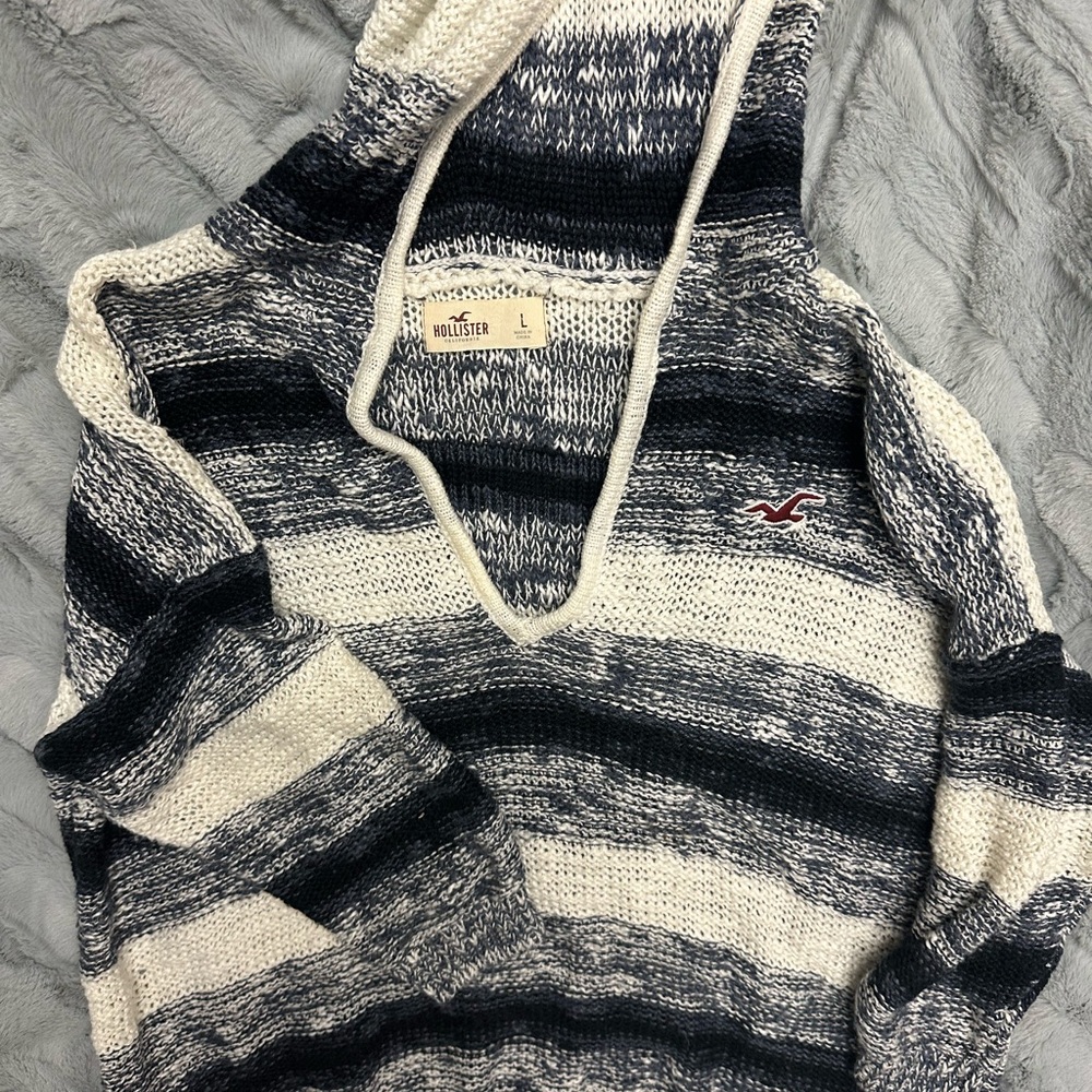 Hollister Women's wool  blue and White pullover Striped Sweater large